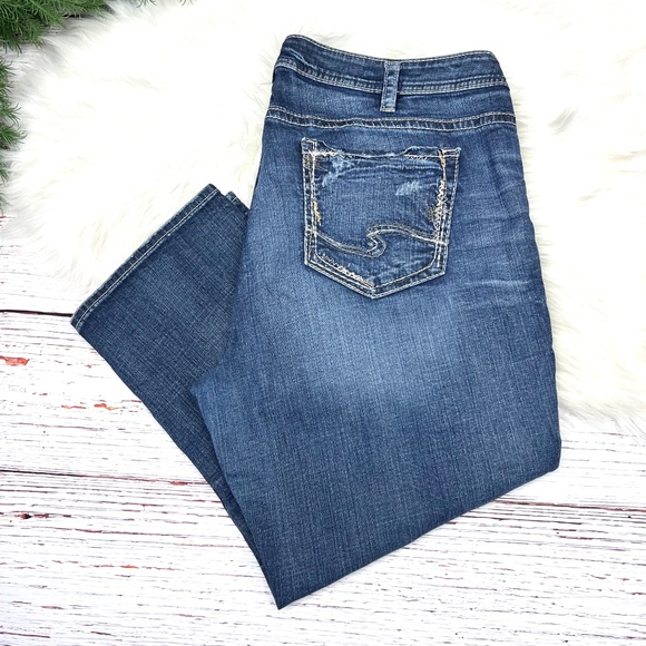 Silver Jeans Denim - 👖|•SILVER JEANS•| Elyse Stretch Capri Jeans👖